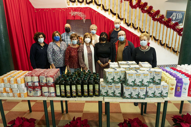 Entrega de los alimentos (AYTO. ARMILLA) 