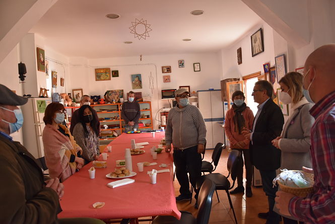 Imagen de la visita al centro (AYTO. BAZA)