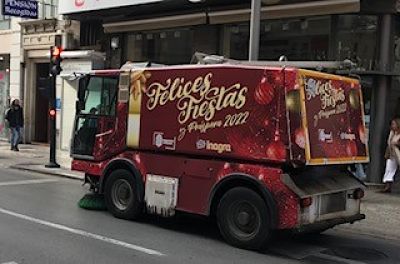 Barredora por las calles de la capital (AYUNTAMIENTO GRANADA) 