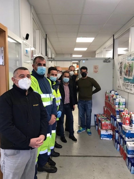Ayuntamiento e Inagra donan 400 litros de leche a la asociación ALFA para Navidad (AYUNTAMIENTO DE GRANADA) 