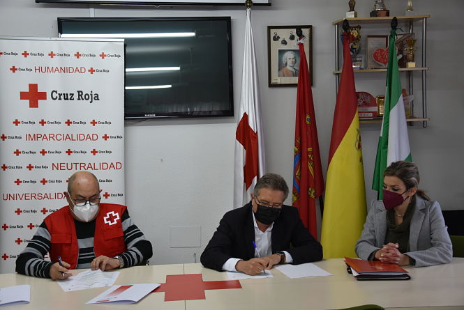 Imagen de la firma del convenio (AYTO. BAZA) 