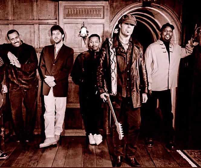 Vargas Blues Band (THE BORDERLINE MUSIC) 