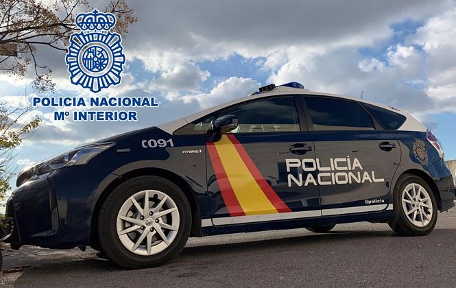 Vehículo policial (POLICÍA NACIONAL) 