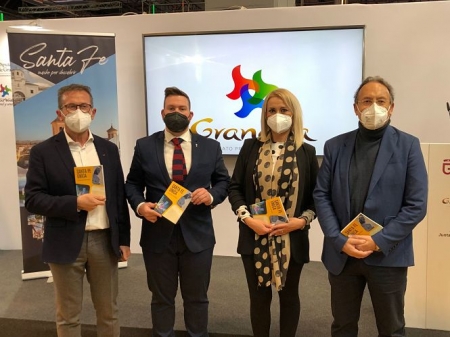 Presentación de la guía turística de Santa Fe en Fitur (AYTO. SANTA FE)