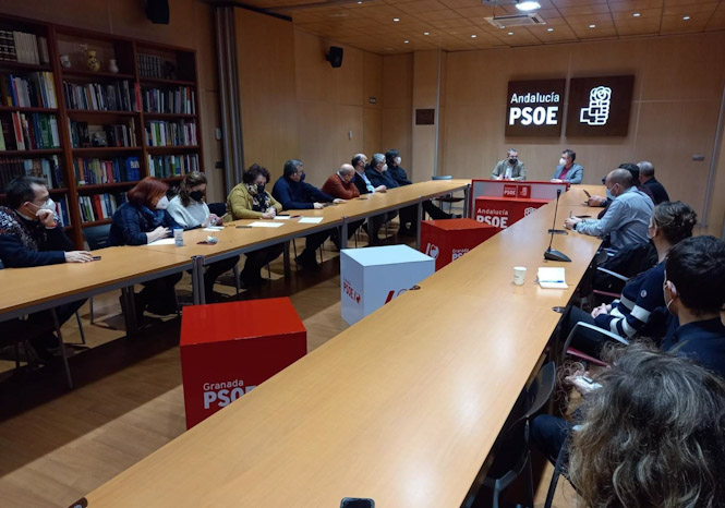 Encuentro sobre Inteligencia Artificial celebrado en la sede del PSOE de Granada. (PSOE)