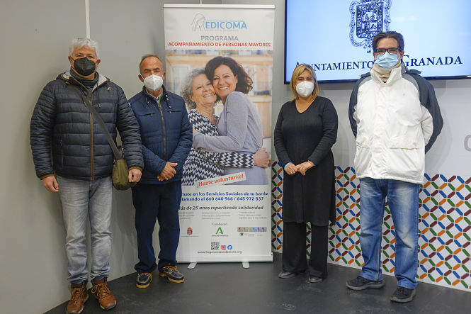Presentación del programa de acompañamiento de mayores (JAVIER ALGARRA / AYUNTAMIENTO)