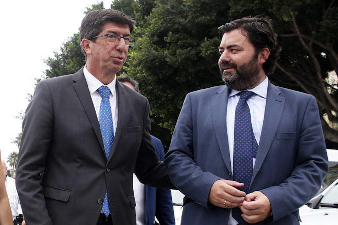 Juan Marín junto a Joaquín López Sidro (CIUDADANOS)