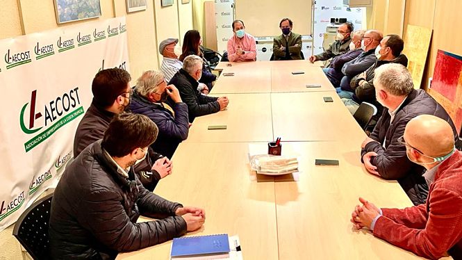 Imagen de la reunión con Antonio Granados (PLATAFORMA)