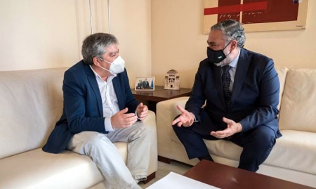 Imagen de la reunión entre Pablo García y José García Giralte (DIPUTACIÓN) Imagen de la reunión entre Pablo García y José García Giralte (DIPUTACIÓN)