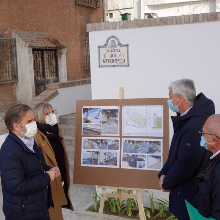 Intervención en la plaza de Joe Strummer de Granada (AYUNTAMIENTO DE GRANADA)