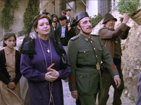 Fotograma de `Amanece que no es poco` (JUNTA)