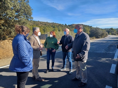 Imagen de la visita a la carretera (IU) Imagen de la visita a la carretera (IU)