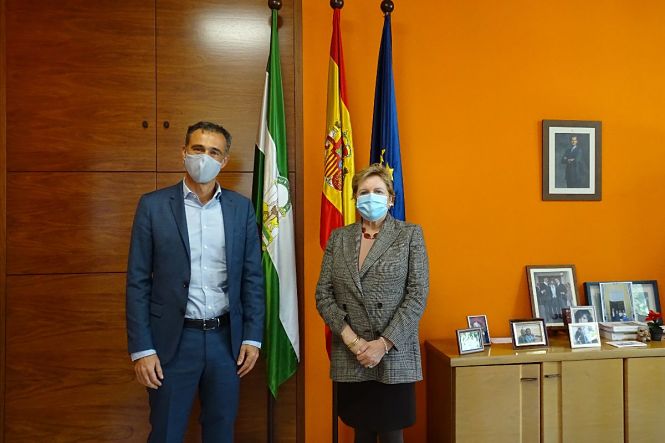 Imagen de la firma del convenio (EASP)