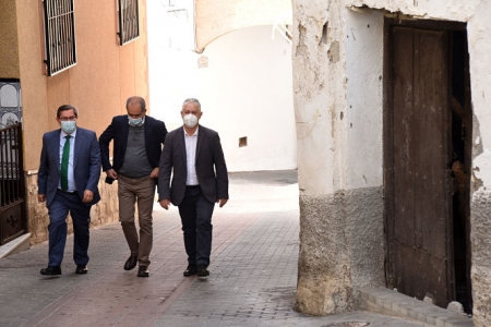 Imagen de la visita a Ítrabo (R. MARTÍNEZ / DIPGRA)