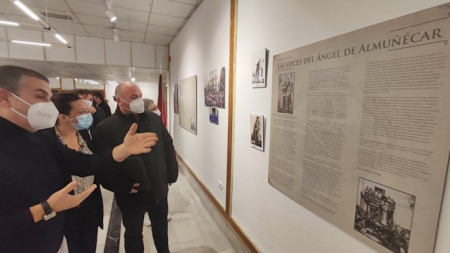 Visita a la exposición (AYTO. ALMUÑÉCAR) 