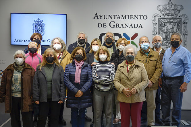 Presentación de las actividades para mayores (JAVIER ALGARRA / AYUNTAMIENTO) 