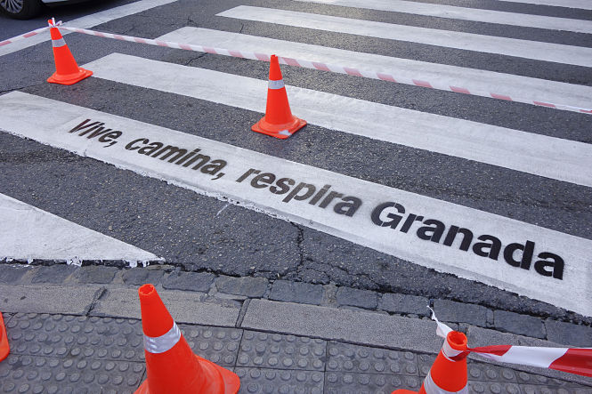 Campaña para animar al ciudadano a desplazarse a pie (JAVIER ALGARRA / AYUNTAMIENTO)