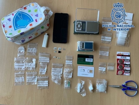 Droga y efectos inacuatdos (POLICIA NACIA NACIONAL) Droga y efectos inacuatdos (POLICIA NACIA NACIONAL)