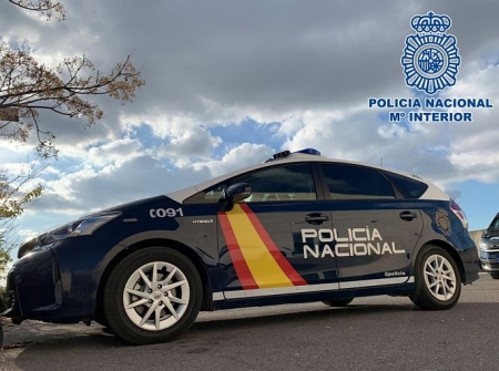 Vehículo de la Policía Nacional (POLICÍA NACIONAL) Vehículo de la Policía Nacional (POLICÍA NACIONAL)