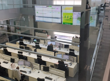 Sala del 112 en Andalucía (EMERGENCIAS 112 ANDALUCÍA) Sala del 112 en Andalucía (EMERGENCIAS 112 ANDALUCÍA)