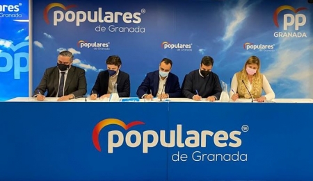 La ejecutiva provincial del PP firma los avales (PP)