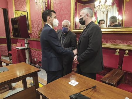 Imagen de la reunión institucional (JAVIER ALGARRA / AYUNTAMIENTO)