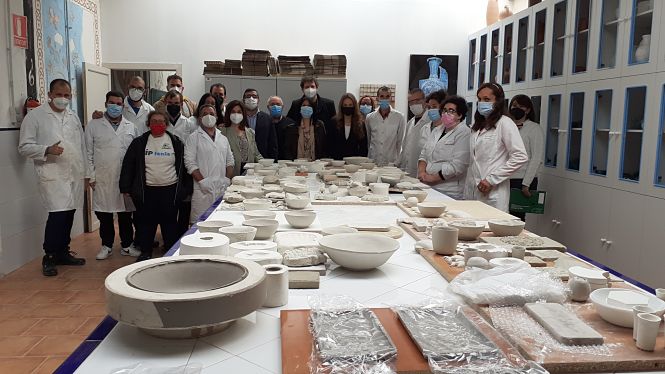 Participantes en el curso de artesanía inclusiva (JUNTA)
