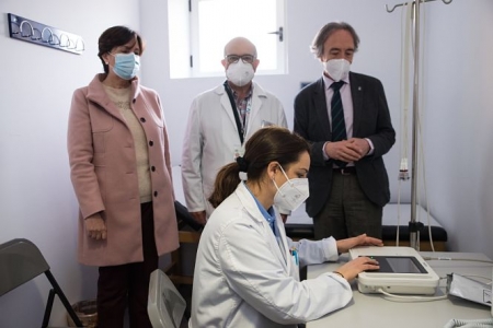 El Delegado de Salud ha entregado los dispositivos (JUNTA)