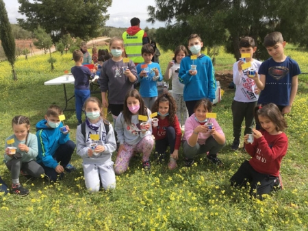 Alumnos de la Escuela de Naturaleza de Huétor Tájar (AYTO. HUÉTOR TÁJAR)
