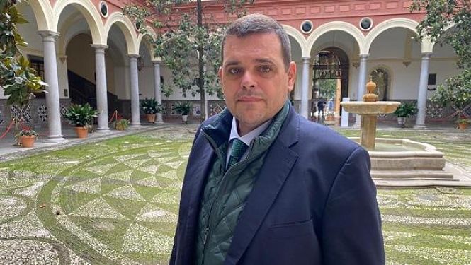 Onofre Miralles, portavoz de VOX en el Ayuntamiento de Granada (VOX)