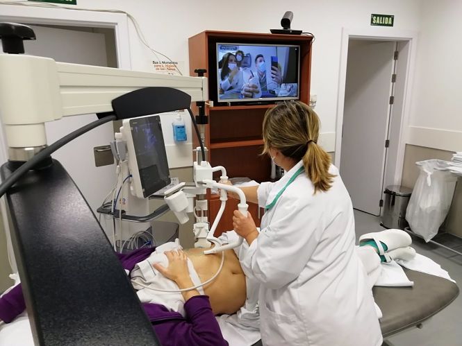 Ecografía con brazo robótico (JUNTA)