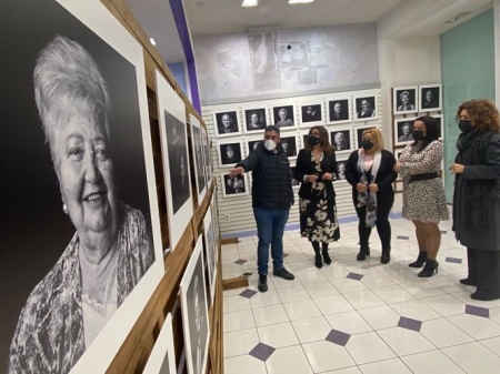 Exposición en el centro comercial Serrallo Plaza (AYTO. LA ZUBIA) Exposición en el centro comercial Serrallo Plaza (AYTO. LA ZUBIA)