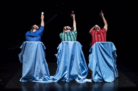 Representación de la obra `Convertiste mi luto en danza` (MARCOS CEBRIAN) Representación de la obra `Convertiste mi luto en danza` (MARCOS CEBRIAN)