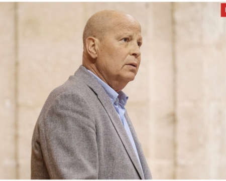 El consejero de Educación y Deportes, Javier Imbroda, durante la Sesión Ordinaria en el Parlamento de Andalucía (JOAQUÍN CORCHERO - EUROPA PRESS) El consejero de Educación y Deportes, Javier Imbroda, durante la Sesión Ordinaria en el Parlamento de Andalucía (JOAQUÍN CORCHERO - EUROPA PRESS)