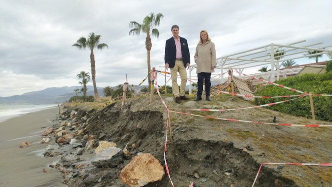 Carlos Rojas y Luisa García Chamorro en Playa Granada (PP)