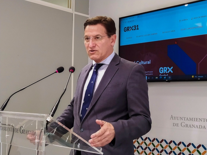 El concejal de Cometidos Estratégicos Granada 2031, Luis Salvador (JAVIER ALGARRA / AYUNTAMIENTO) 
