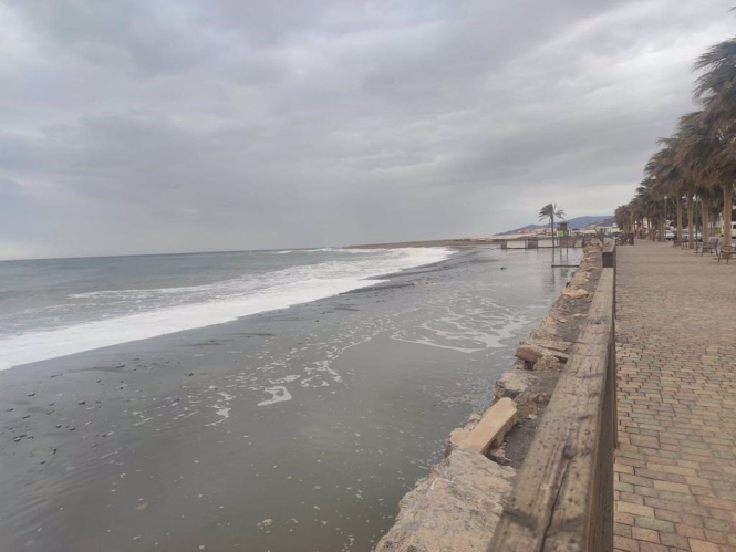 Playa afectada por el temporal en Albuñol (AYUNTAMIENTO DE ALBUÑOL)
