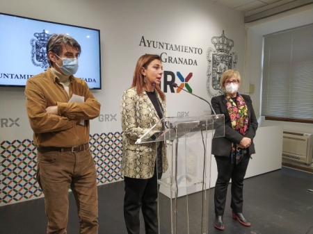 Presentación del acuerdo sobre las terrazas (JAVIER ALGARRA / AYUNTAMIENTO)