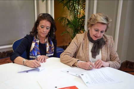 Imagen de la firma del convenio (EASP)