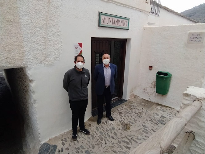 Imagen de la visita a Pampaneira (DIPGRA)