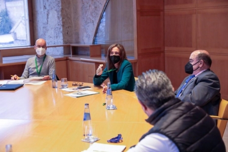 Reunión para un dispositivo especial por la salida de Santa María de la Alhambra (PATRONATO DE LA ALHAMBRA Y GENERALIFE) 