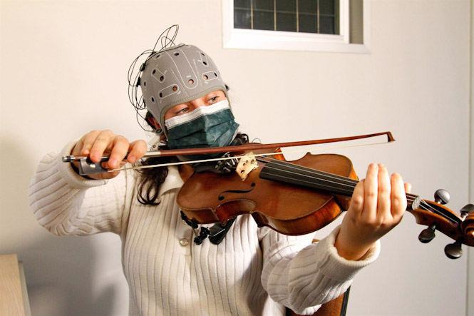 Estudio sobre los beneficios cognitivos de tocar un instrumento (UGR)