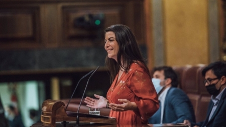 La diputada por Granada y secretaria general del Grupo Parlamentario de Vox, Macarena Olona (VOX) 