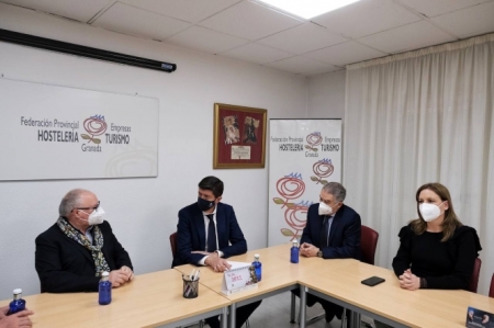 Imagen de la reunión con Federación Empresas turísticas (JUNTA) 