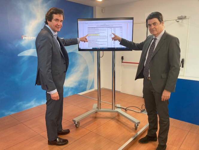 Los diputados nacionales del PP, Carlos Rojas y Pablo Hispán (PP) 