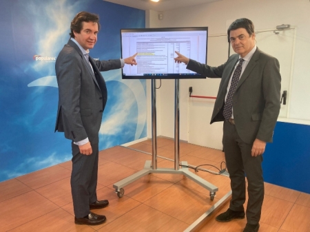 Los diputados nacionales del PP, Carlos Rojas y Pablo Hispán (PP) 