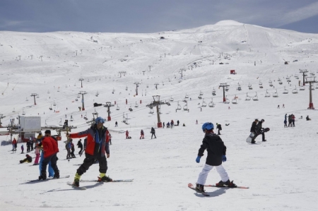 Cierre de temporada en la estación de Sierra Nevada en Granada (ÁLEX CÁMARA - EUROPA PRESS) Cierre de temporada en la estación de Sierra Nevada en Granada (ÁLEX CÁMARA - EUROPA PRESS)
