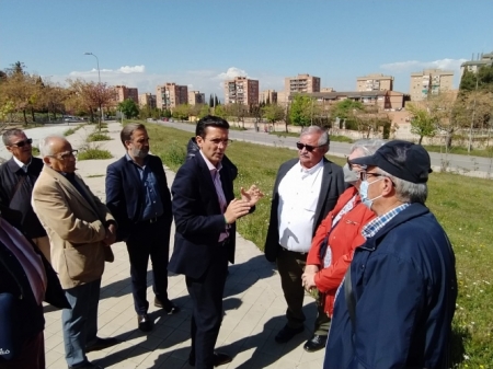 Imagen de la visita a los terrenos (JAVIER ALGARRA / AYUNTAMIENTO)