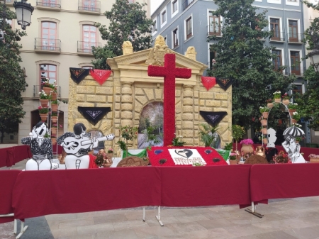 Cruz de la plaza Carmen (JAVIER ALGARRA / AYUNTAMIENTO) 
