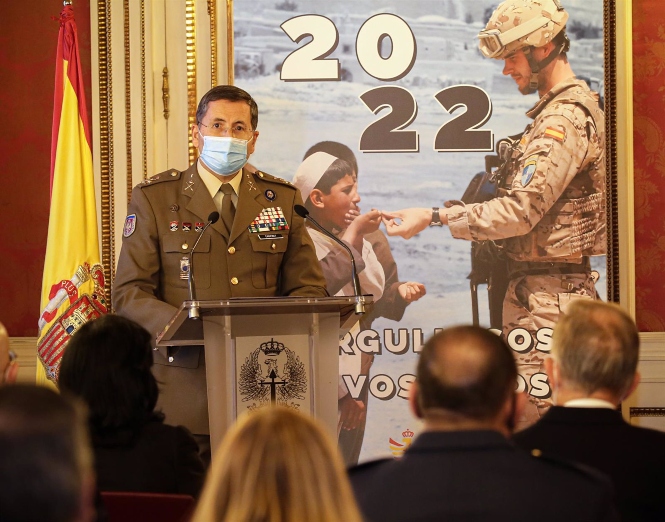 El Jefe del Estado Mayor del Ejército de Tierra (JEME), el general Amador Enseñat y Berea, durante la presentación del calendario del Ejército de Tierra 2022 (JOSE HONTIYUELO) 